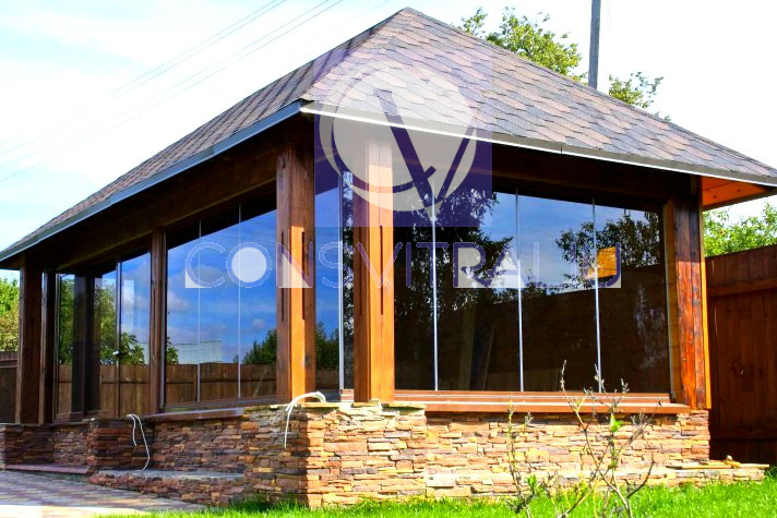 Perete cortină fără rame